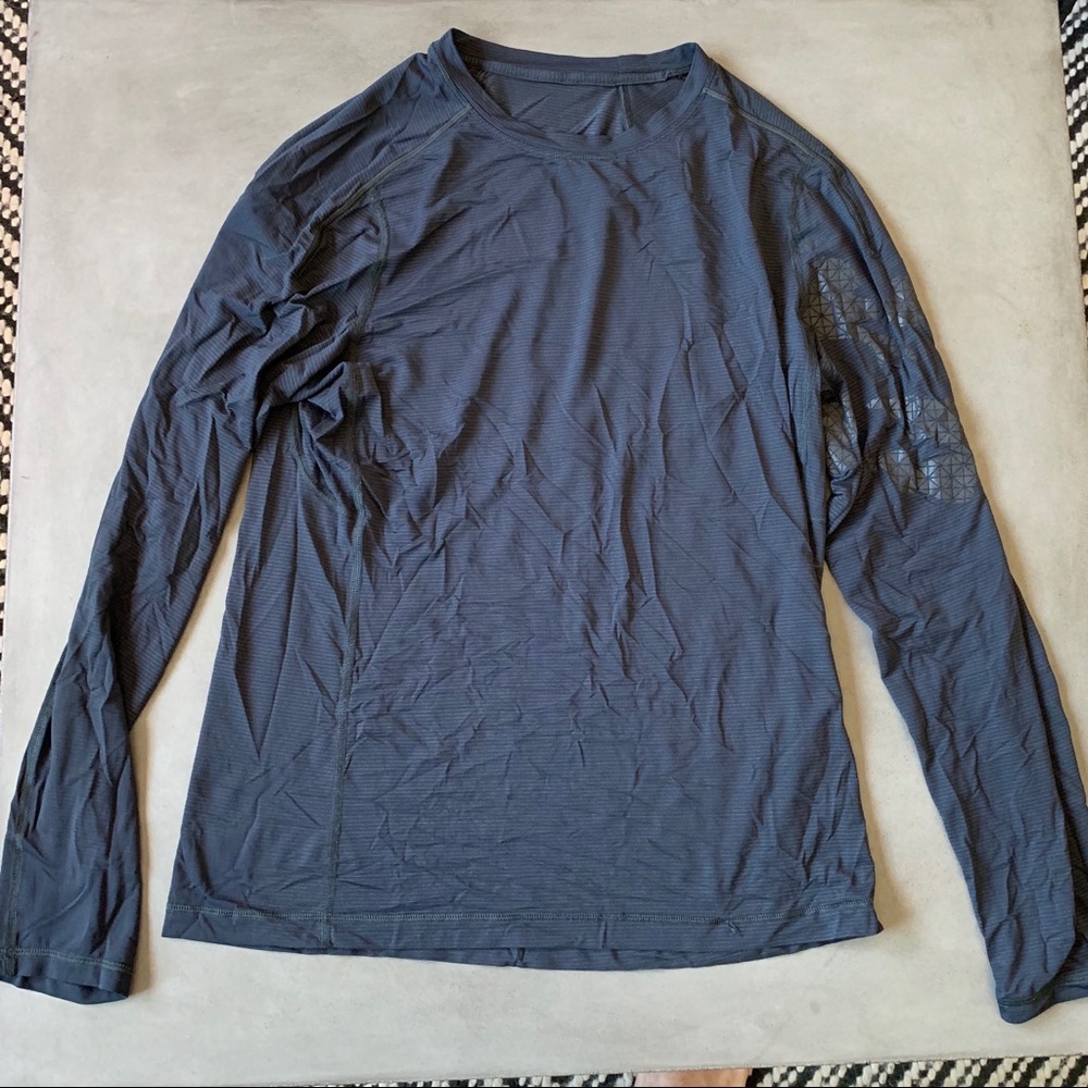 Lululemon - Black Long Sleeve (M)
